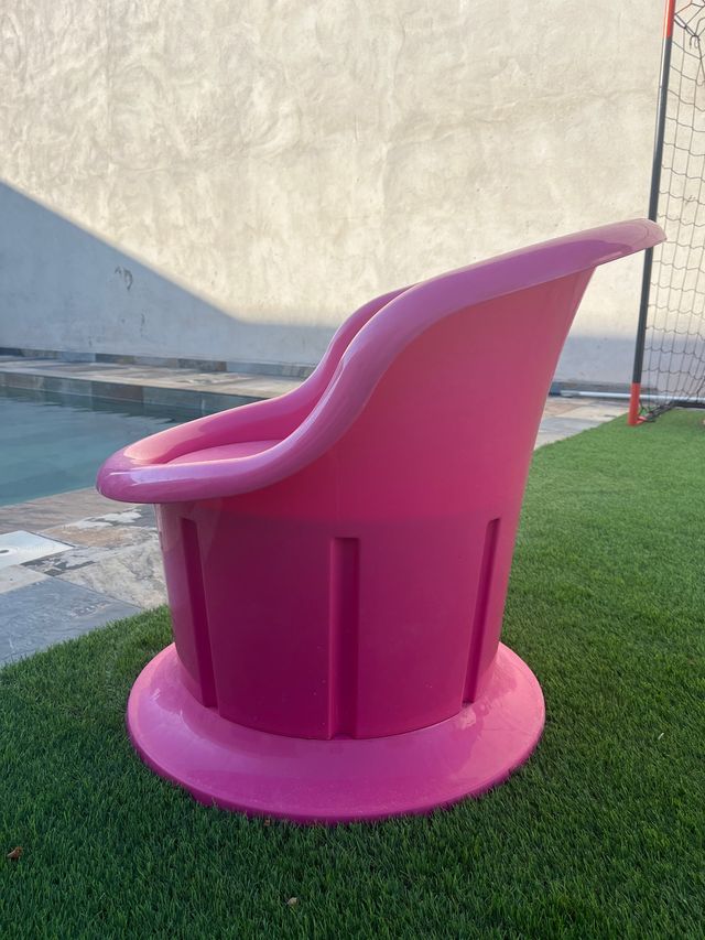 Sillón plástico rosa Butaca.