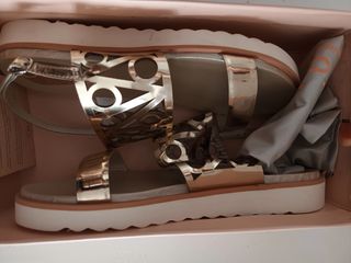 Sandalias Oca Loca 39 - Plata