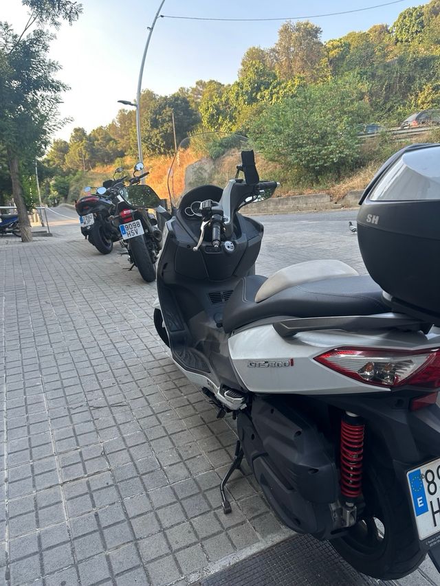 SYM GTS Joymax 300i - Scooter