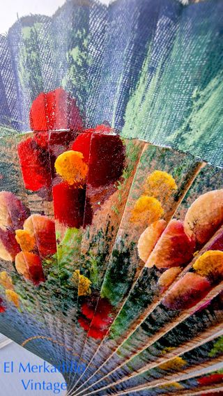 Abanico antiguo de madera