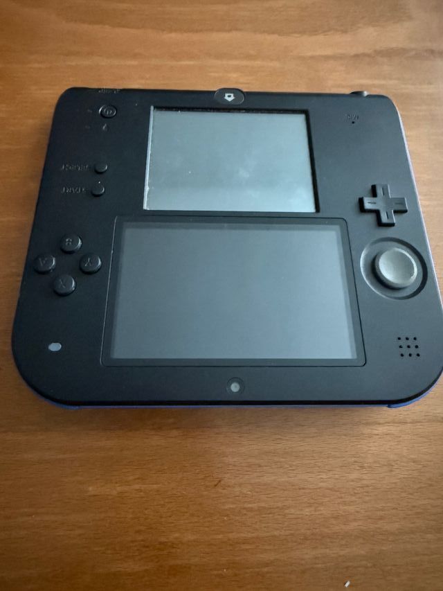 Nintendo 2DS negra-azul consola portátil
