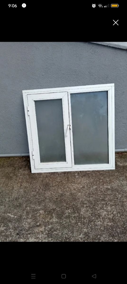 Ventana aluminio blanca