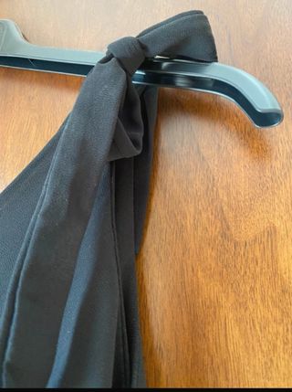 Vestito nero estivo senza maniche