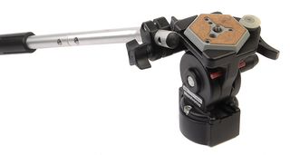 Trípode Profesional Manfrotto 075B con rótula 136
