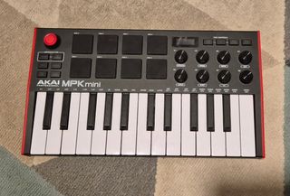 Akai MPK Mini - Controlador MIDI