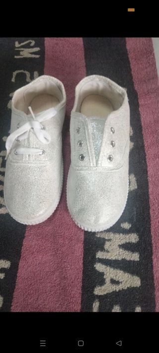 Zapatillas blancas plateadas nº 35