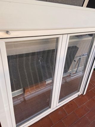 Ventana aluminio blanco