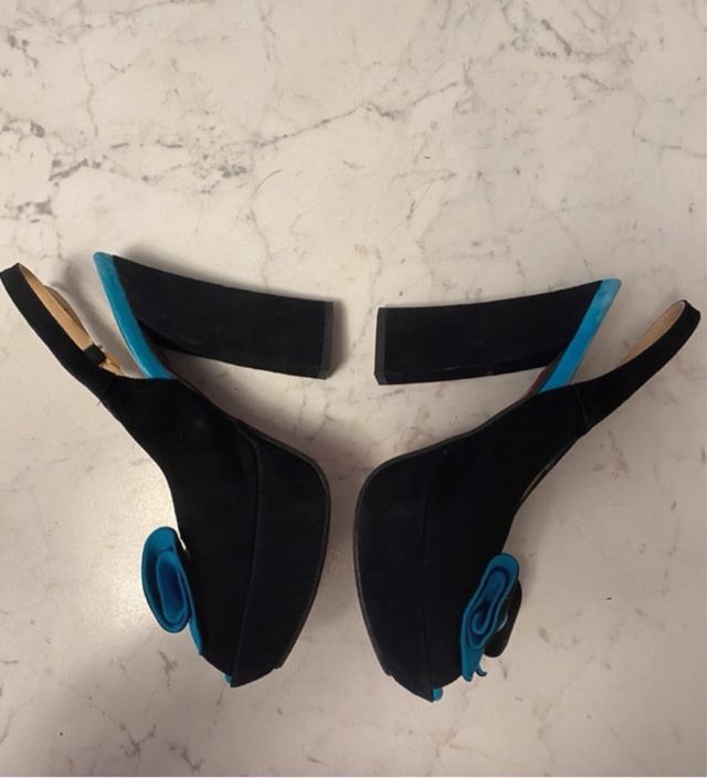 Sandali tacco alto scamosciati neri e turchesi