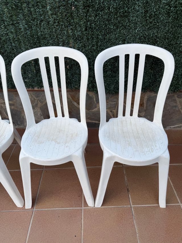 4 sillas de exterior blancas garrotxa