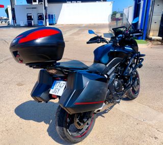 Kawasaki Versys 650 Tourer. Como nueva.