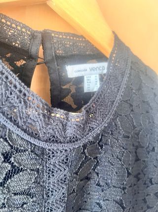 Vestido negro encaje