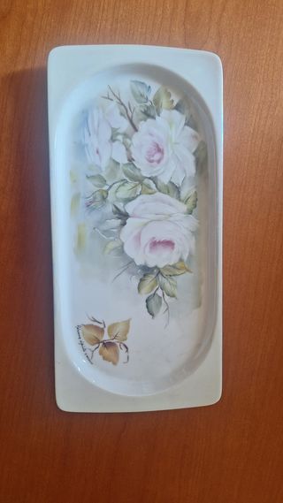 Centrotavola rose dipinto a mano