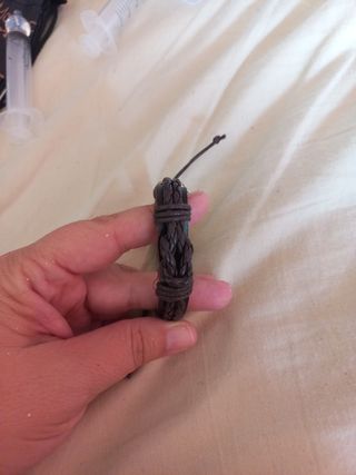 Pulseras de cuero trenzado
