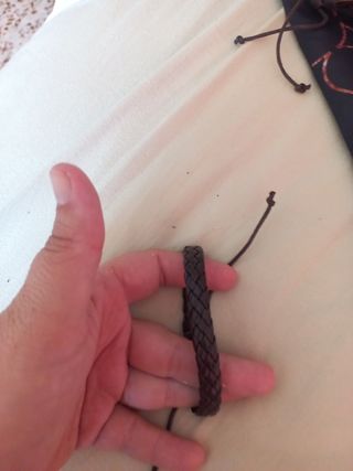 Pulsera trenzada marrón
