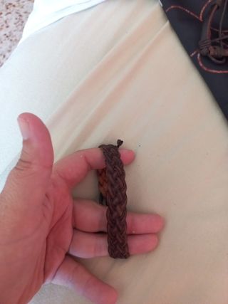 Pulsera trenzada marrón