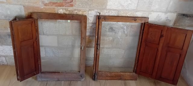 2 Ventanas Madera Antiguas