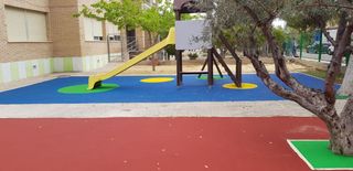 Suelo Caucho Parques Infantiles en alicante