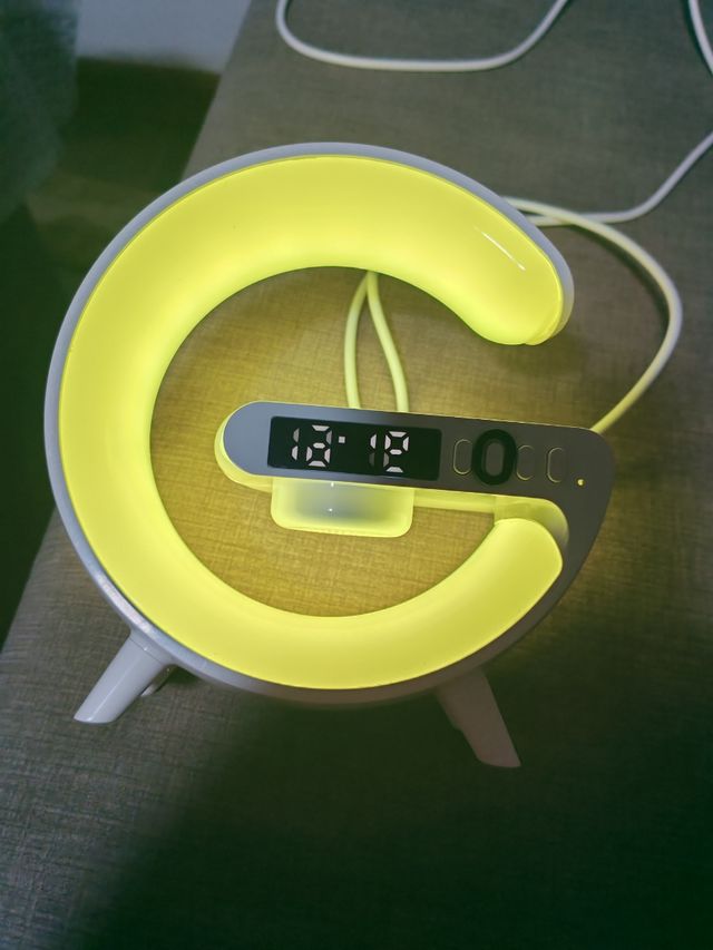 Lampara altavoz G63 Smart Light Sound Machine