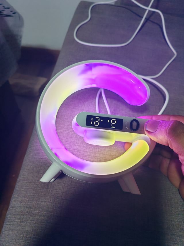 Lampara altavoz G63 Smart Light Sound Machine