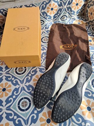 Bailarinas Tod's - Blancas y Negras