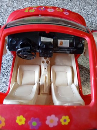 Macchina Volkswagen Maggiolino Barbie