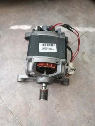 Motor Lavadora Hotpoint Ariston AQM8D49U