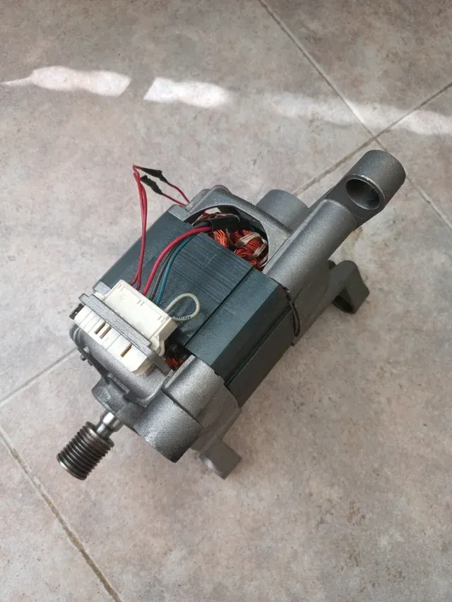 Motor Máquina de Lavar Hotpoint Ariston AQM8D49U
