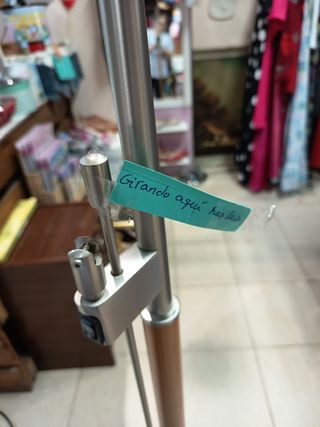 Lámpara de pie moderna - marrón y plata