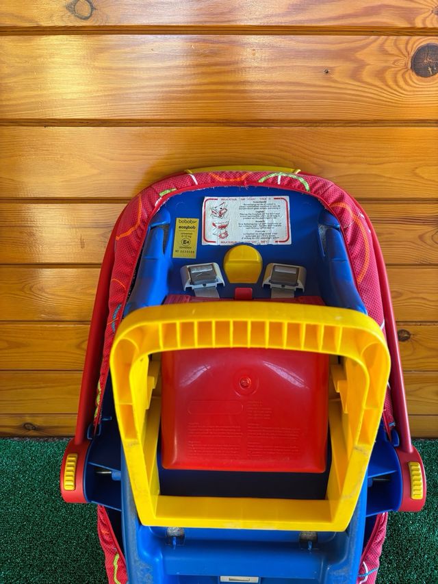 Sillita auto bebé - Rojo y Azul