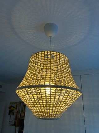 Lámpara Ikea crochet beige con bombilla