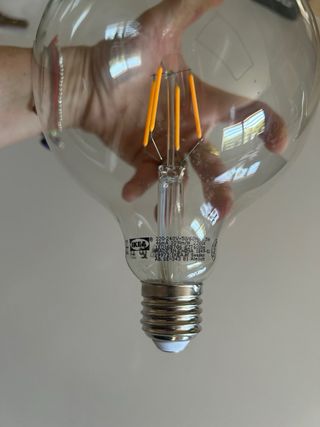 Lámpara Ikea crochet beige con bombilla