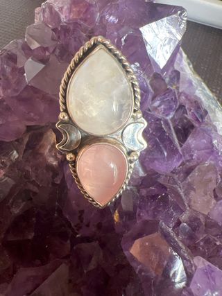 Anillo Luna & Cuarzo Rosa