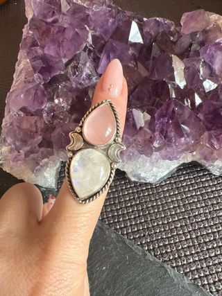 Anillo Luna & Cuarzo Rosa