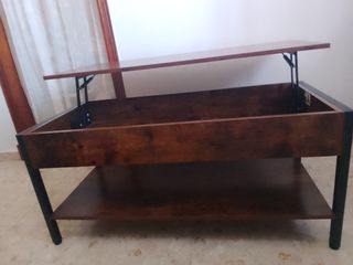 Mesa elevable con almacenaje