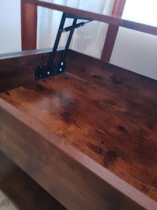 Mesa elevable con almacenaje