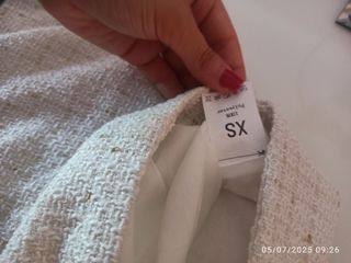 Completo sexy minigonna e gilet beige