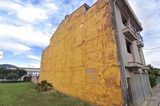 Edificio en venta en Anglès