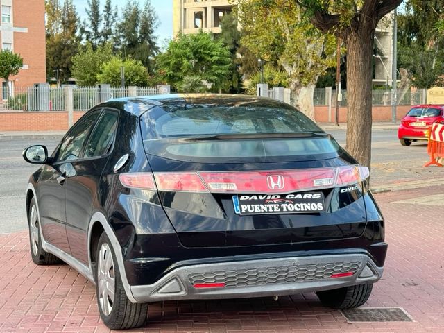 Honda Civic 5 puertas 