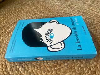 La Leccion De August, “Wonder” (Spanish Edition)