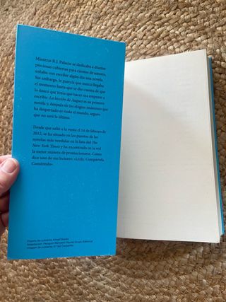 La Leccion De August, “Wonder” (Spanish Edition)