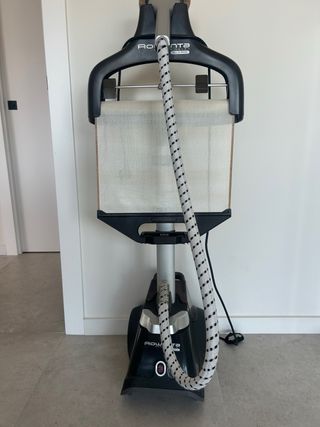 Plancha vertical Rowenta Master Valet