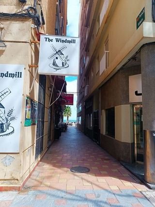 Local comercial en venta en Playa de los Boliches en Fuengirola