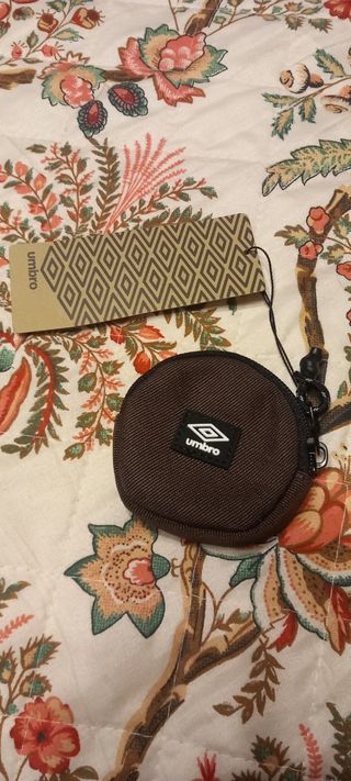 Monedero Umbro Marrón