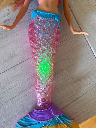 Barbie Sirena luz - Original, de Mattel