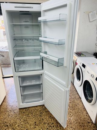 Nevera siemens NoFrost Blanca