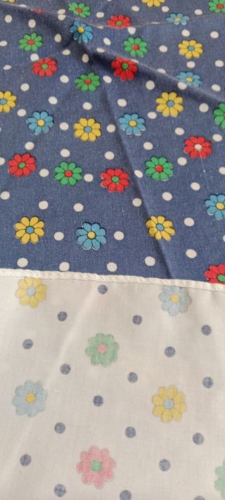 Mantel redondo flores