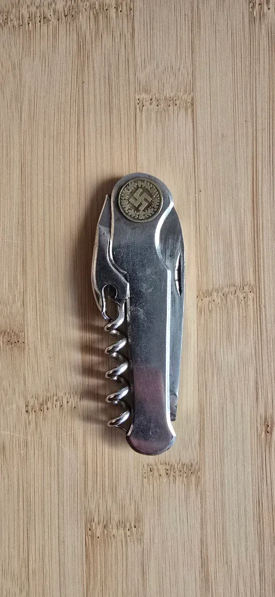 Antiguo Abrebotellas y Cuchillo Nazi
