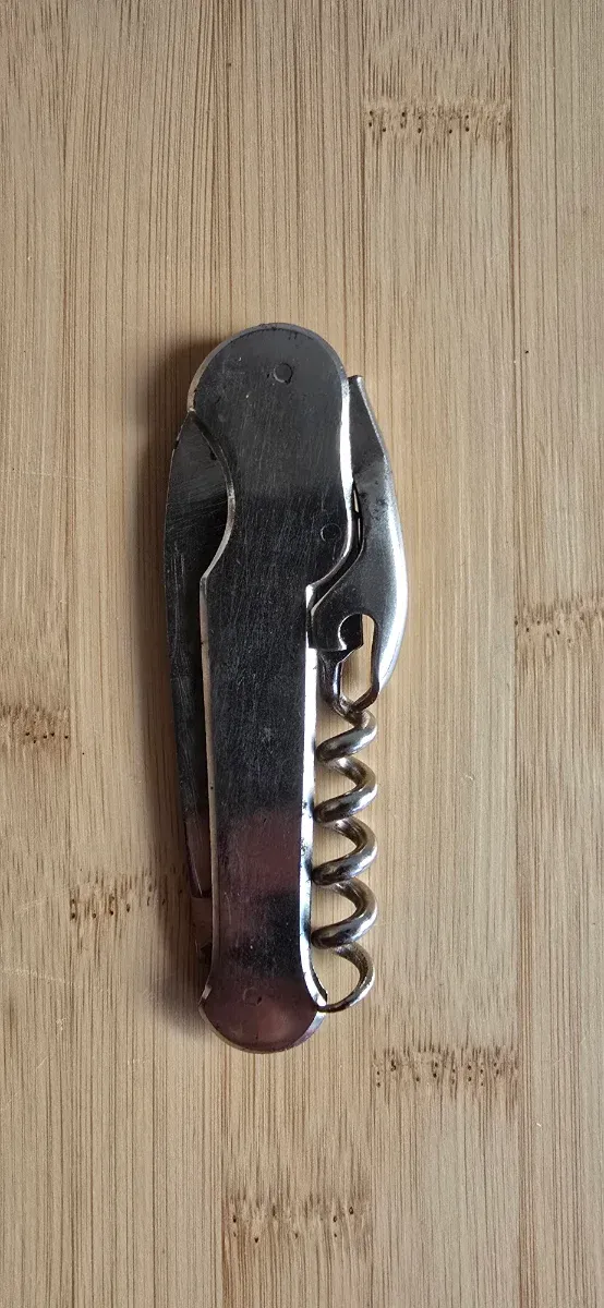 Antiguo Abrebotellas y Cuchillo Nazi