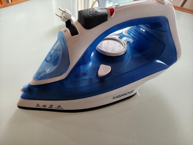 Ferro da Stiro Kasanova 2200W