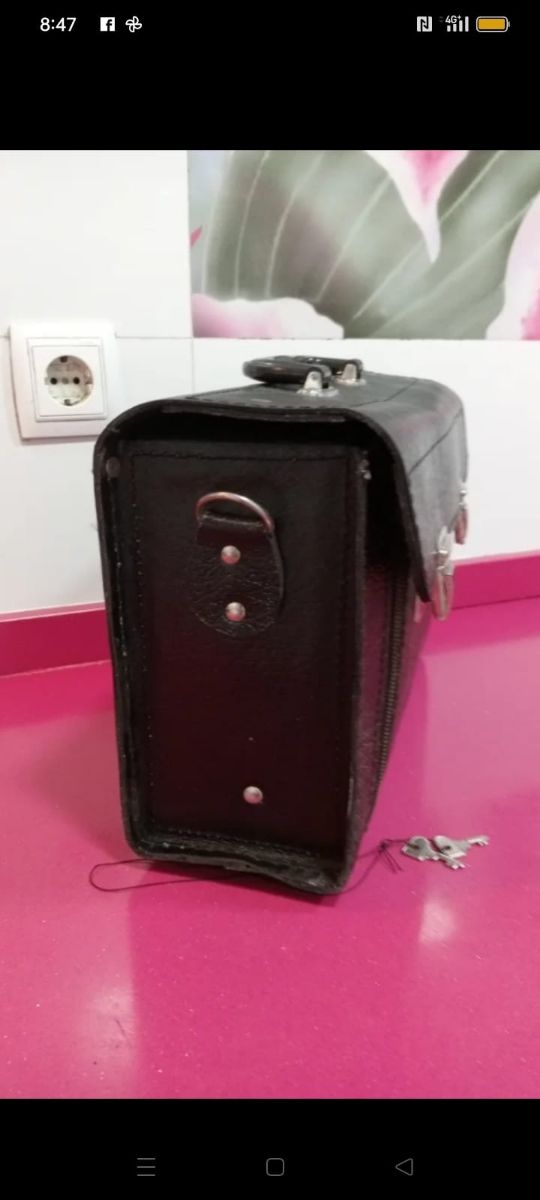 Maleta de cuero fontanero